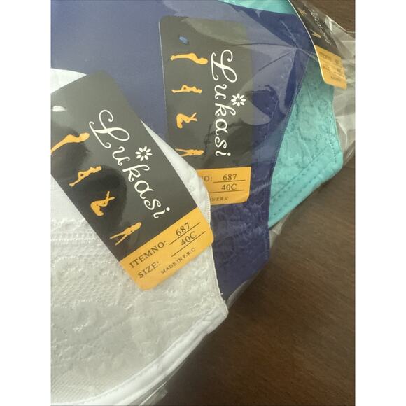 Lukasi Padded Bras NWT Set Of 3 Size 40C - Picture 2 of 2